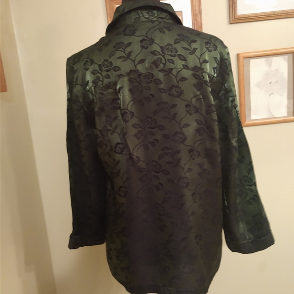 Blouse by C.l.o.t.h.e.s - Picture 2 of 5